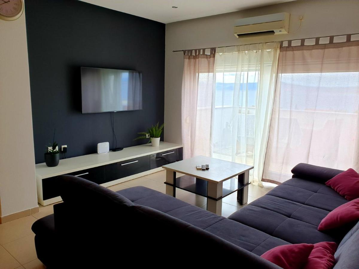 Apartman Lara Crikvenica Ngoại thất bức ảnh