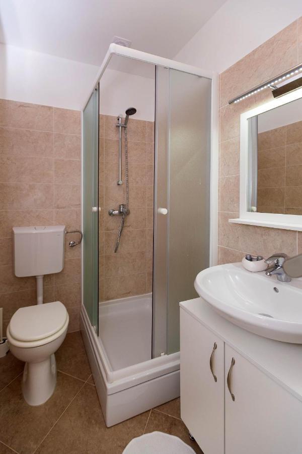 Apartman Lara Crikvenica Ngoại thất bức ảnh